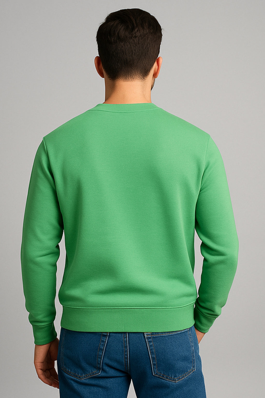 Keep Moving Solid Sweatshirt - Pista Geen